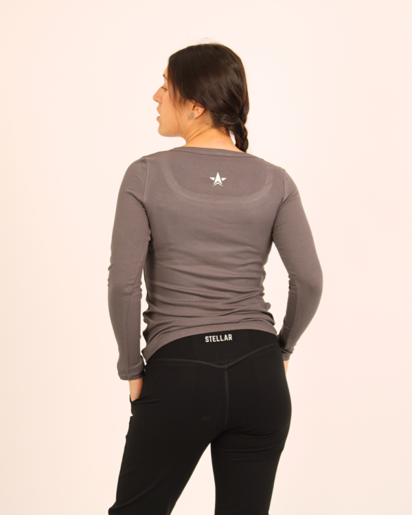 Women's Performance Long-Sleeve Shirt